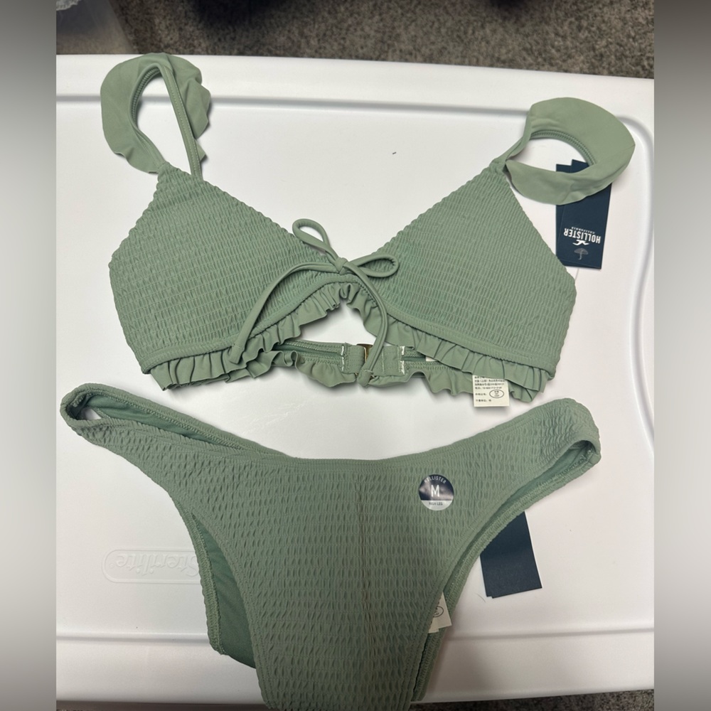 NWT HOLLISTER BATHING SUIT